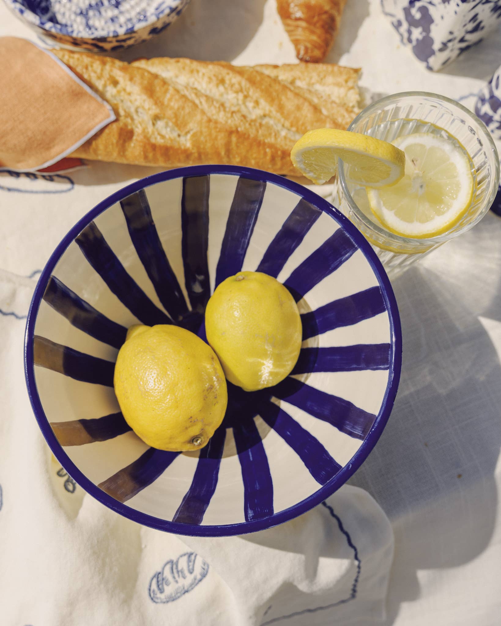 Blue & White Costa Azul | Alfar Tierra Cocida Ceramic Serving Bowl (1.5L)